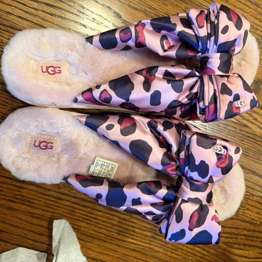 Ugg Women's Pink and Purple Slippers - Picture 4 of 6